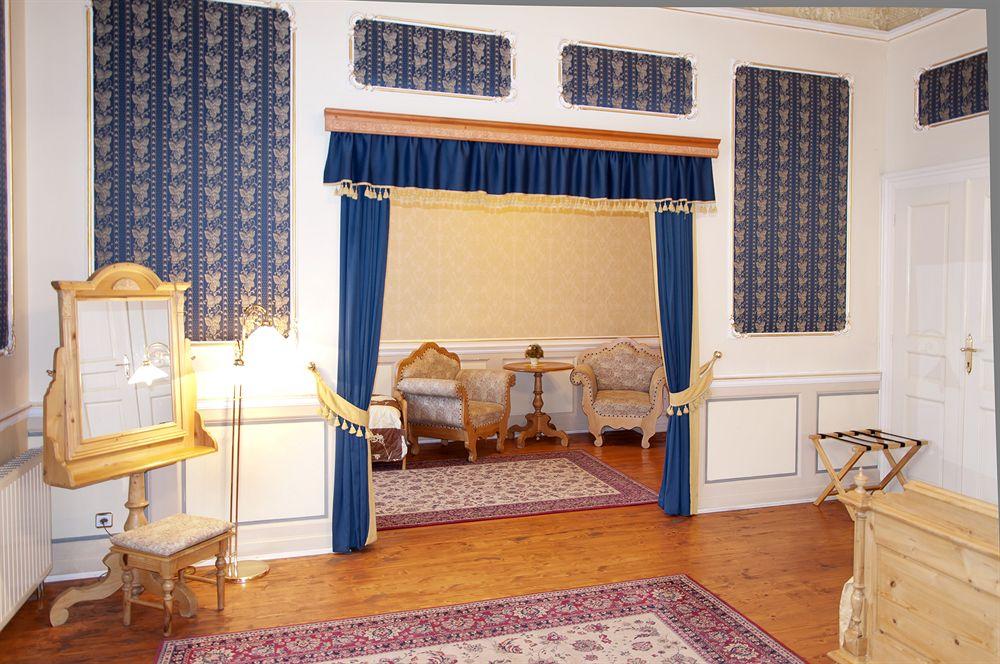 Heluan Hotel Karlsbad Eksteriør billede