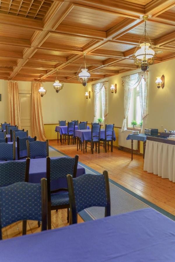 Heluan Hotel Karlsbad Eksteriør billede