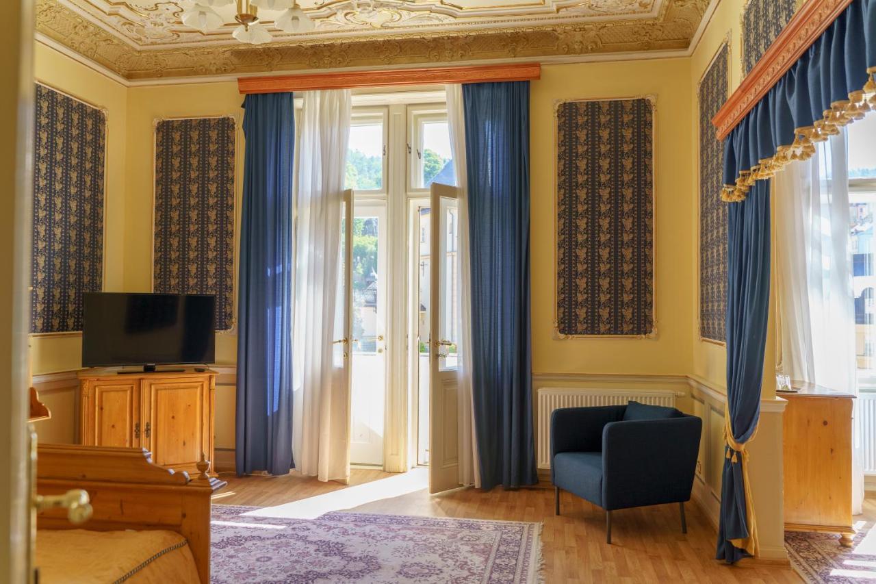 Heluan Hotel Karlsbad Eksteriør billede