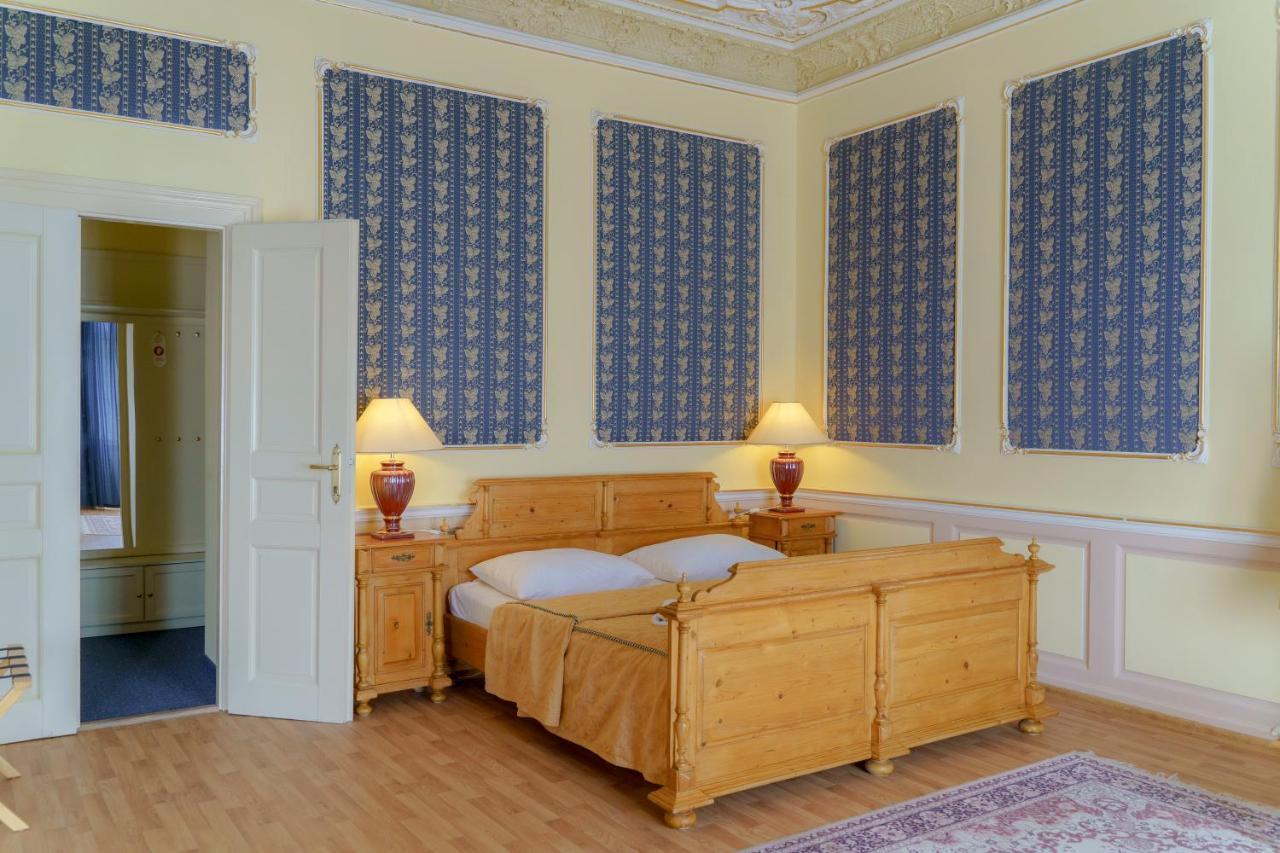 Heluan Hotel Karlsbad Eksteriør billede