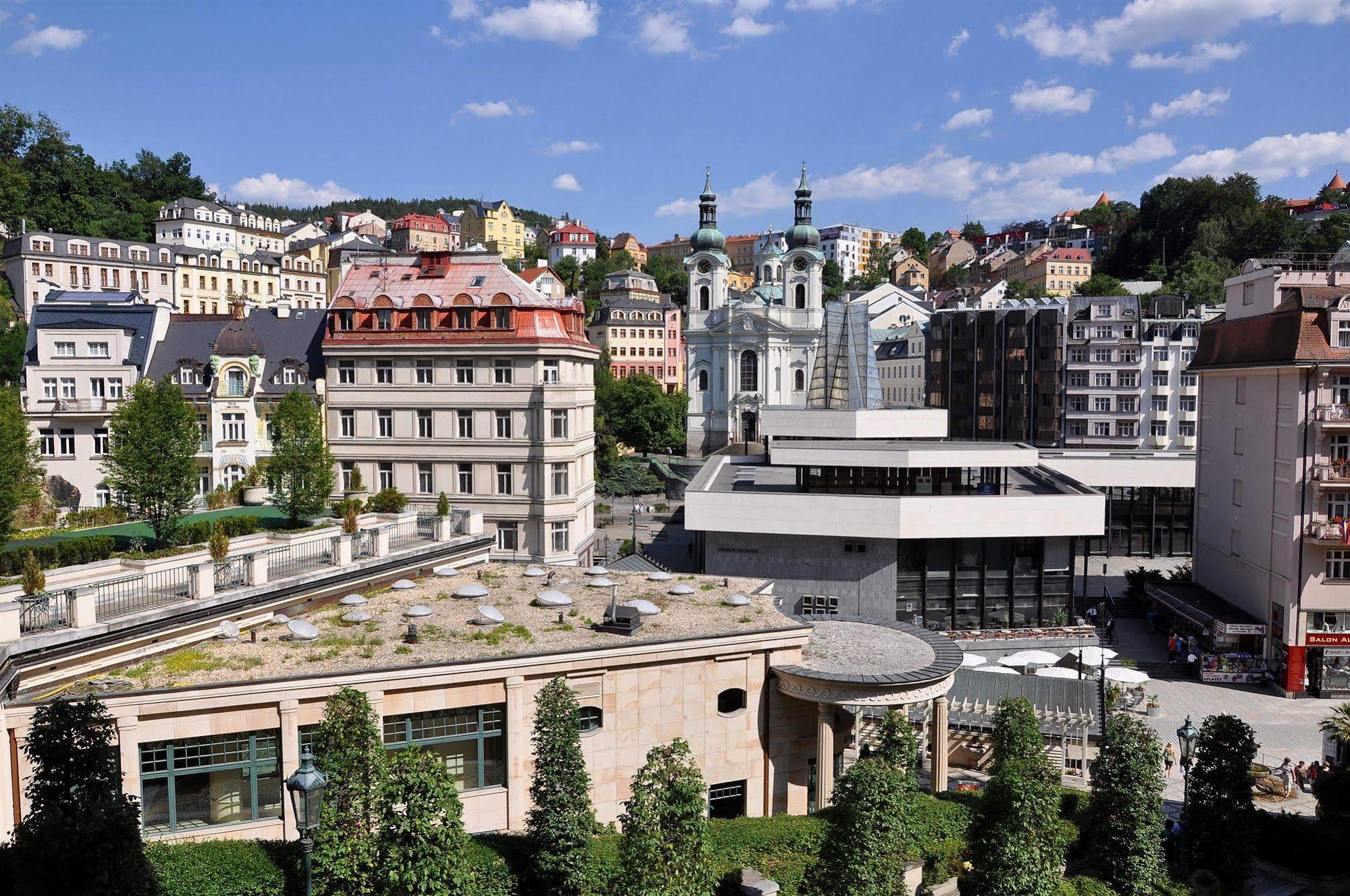 Heluan Hotel Karlsbad Eksteriør billede