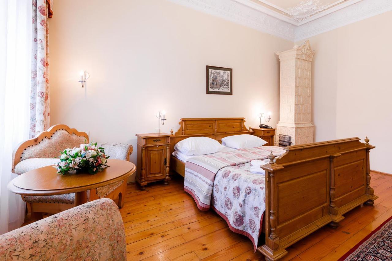 Heluan Hotel Karlsbad Eksteriør billede