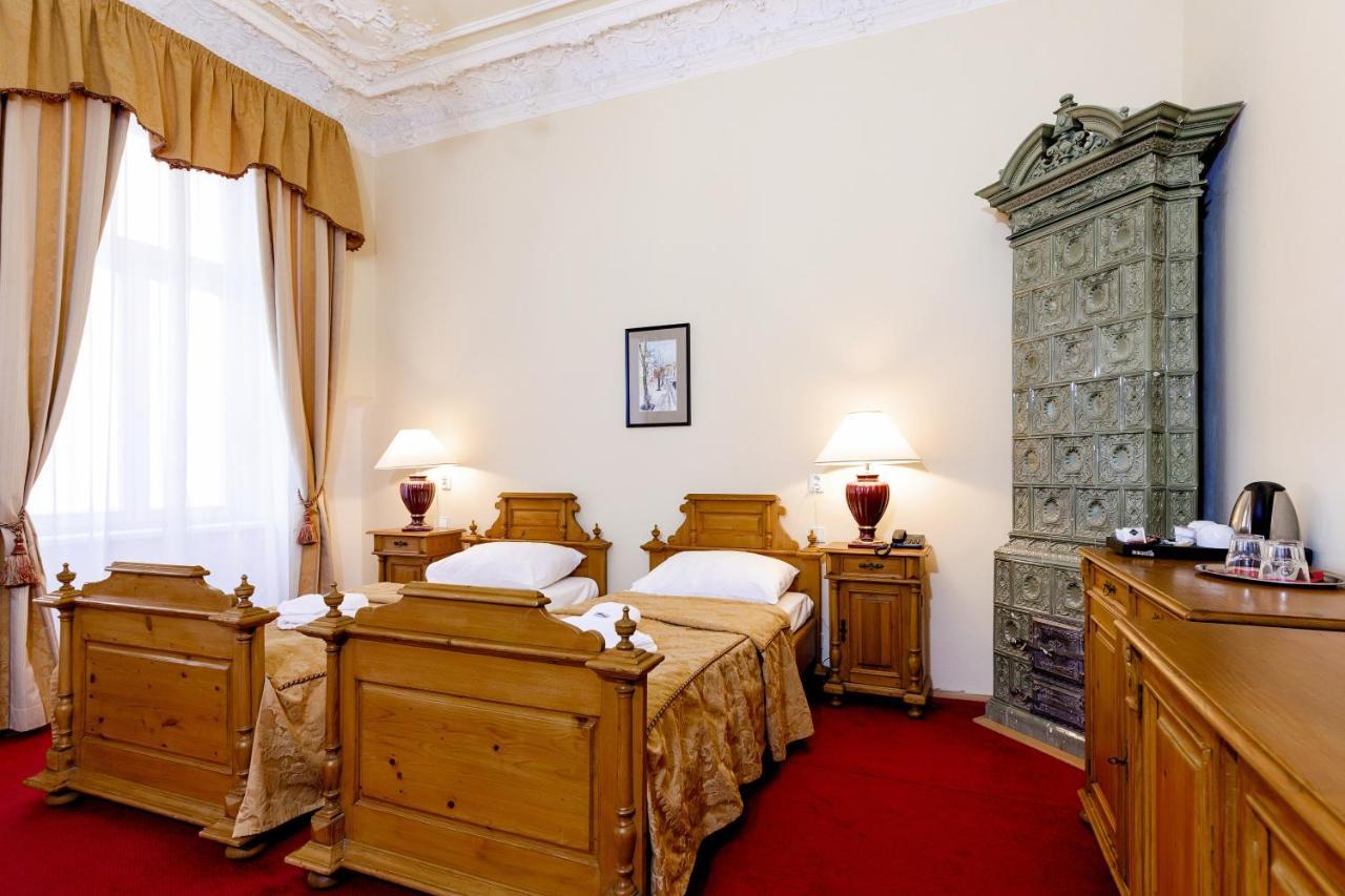 Heluan Hotel Karlsbad Eksteriør billede